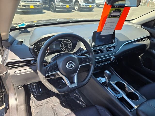 Used 2022 Gray Nissan 2.5 SV image 6