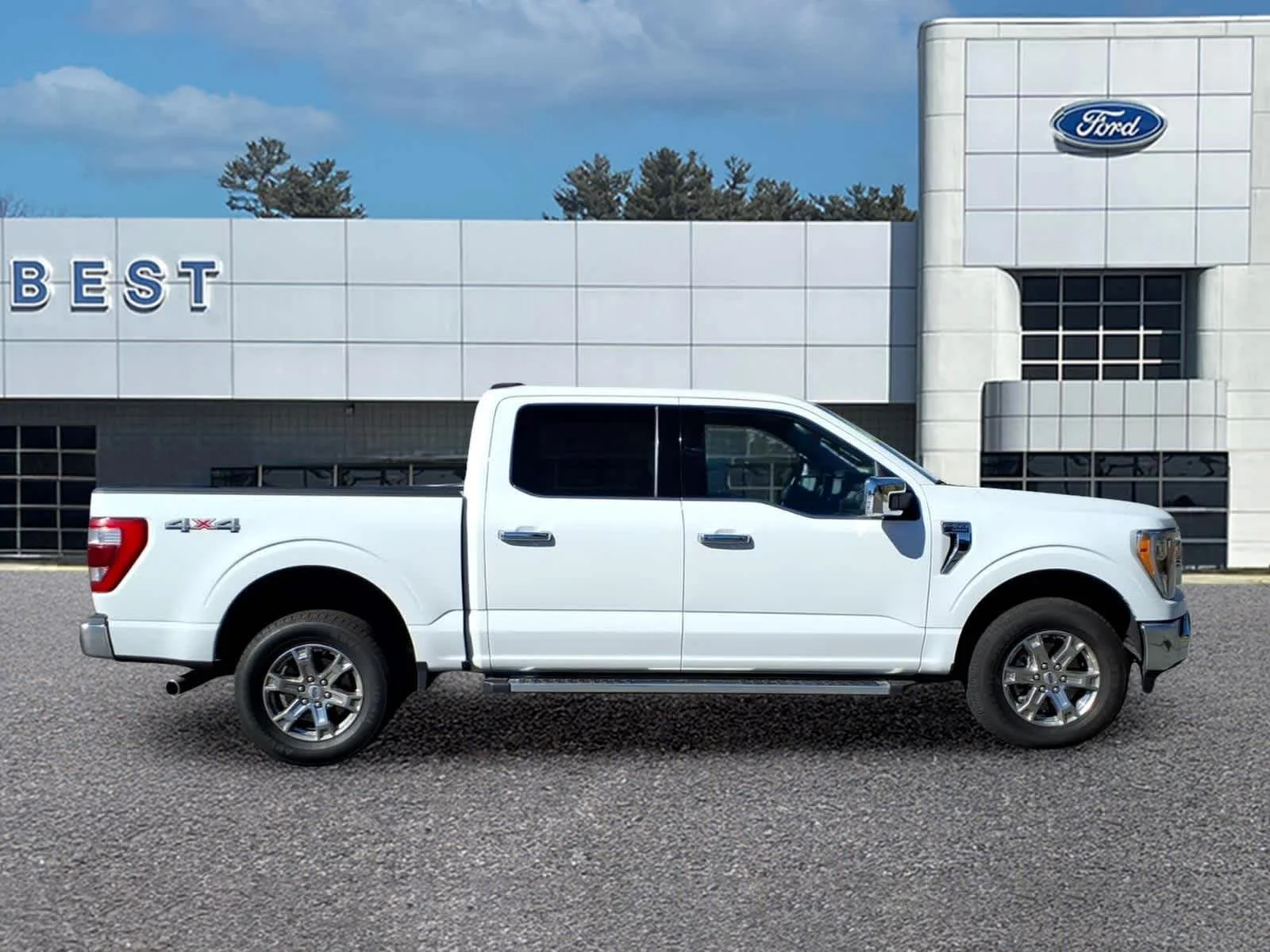 Used 2023 Oxford White Ford LARIAT image 8