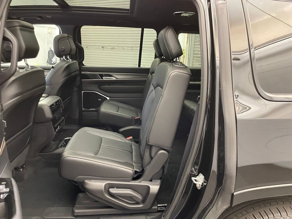 New 2026 High Gloss Black Exterior Paint Jeep 85th Anniversary Edition image 19