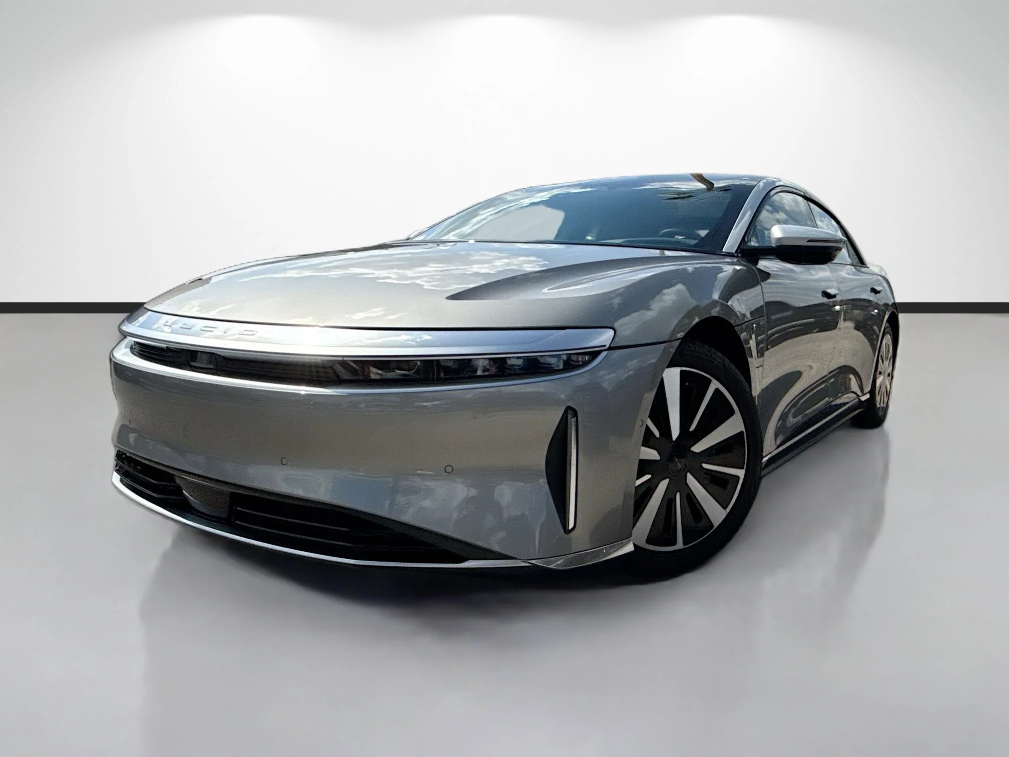 2023 Lucid Air Grand Touring's photo