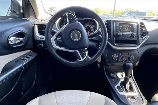 Used 2016 Blue Jeep Sport image 5