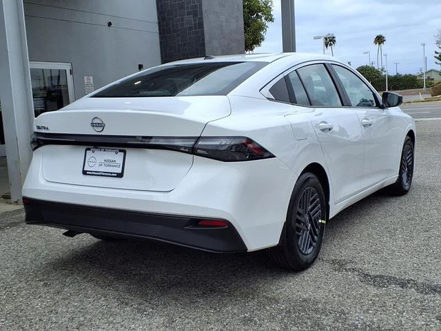 New 2027 White Nissan SV image 8