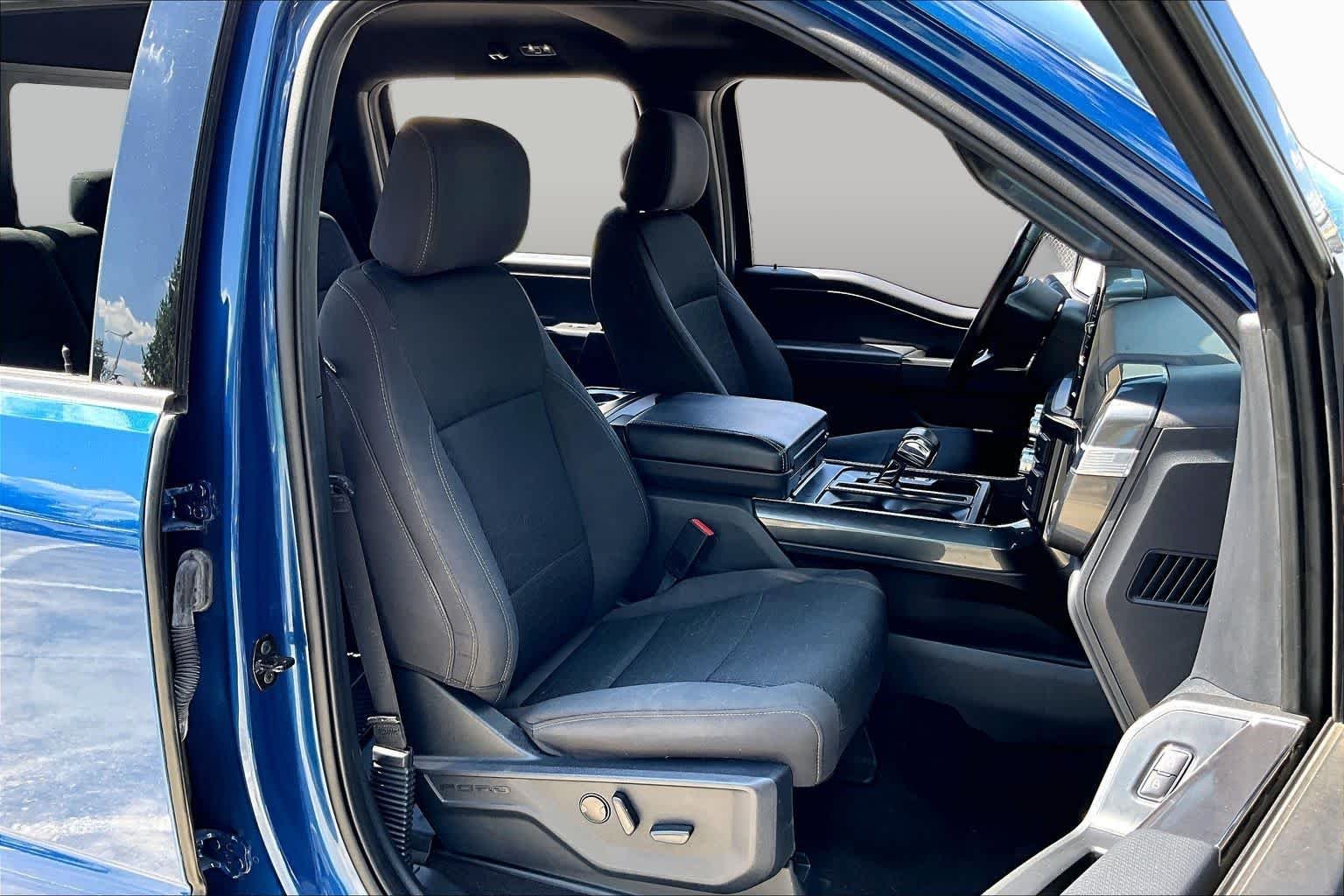 Used 2022 Atlas Blue Metallic Ford XLT image 8