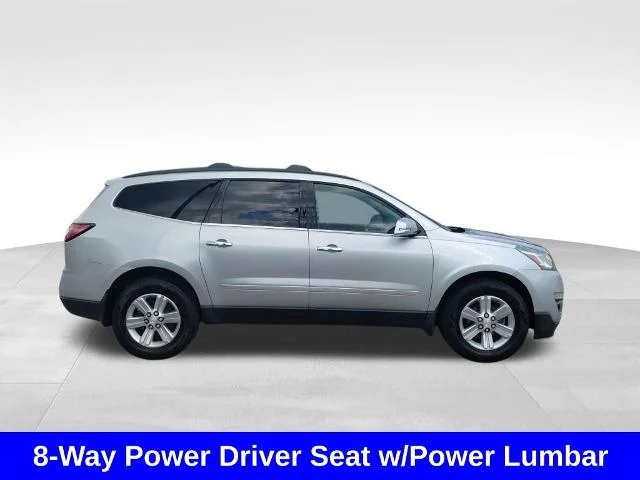 Used 2014 Silver Ice Metallic Chevrolet  image 9