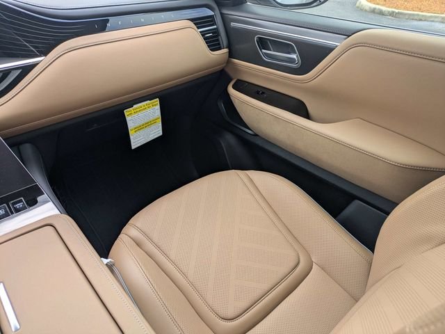 New 2026 RADIANT WHITE INFINITI Luxe 2WD image 18