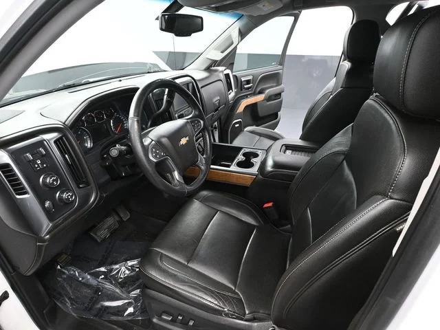 Used 2017 White Chevrolet LTZ image 26