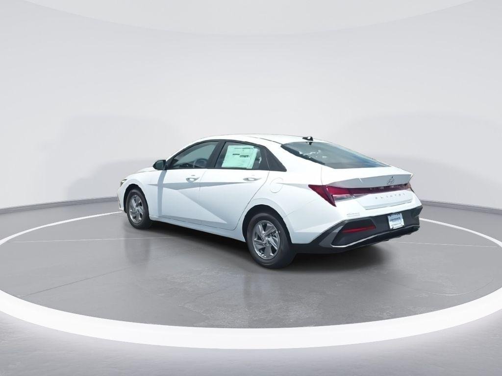 New 2026 White Hyundai SE image 6