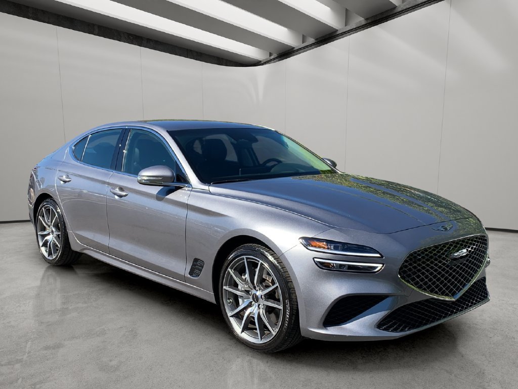 2026 GENESIS G70 Standard - Photo 7