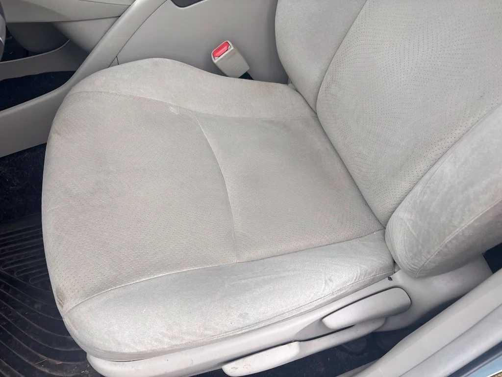 Used 2014 Beige Toyota Three image 12