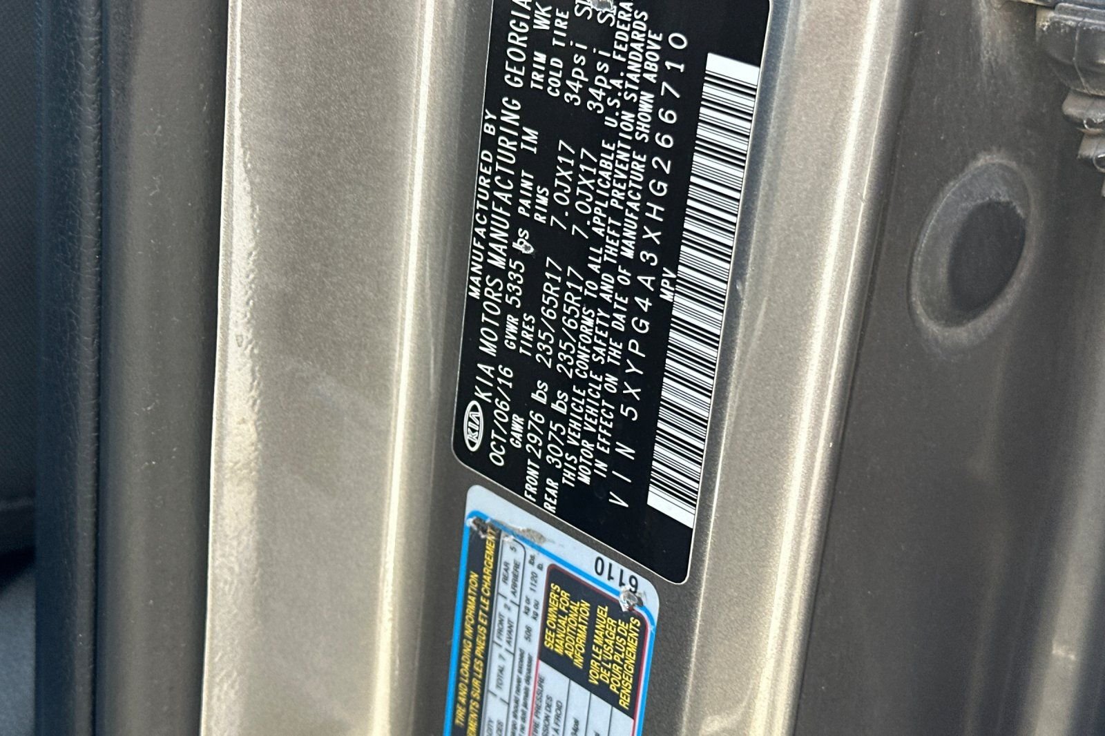 Used 2017 Silver Kia LX image 33