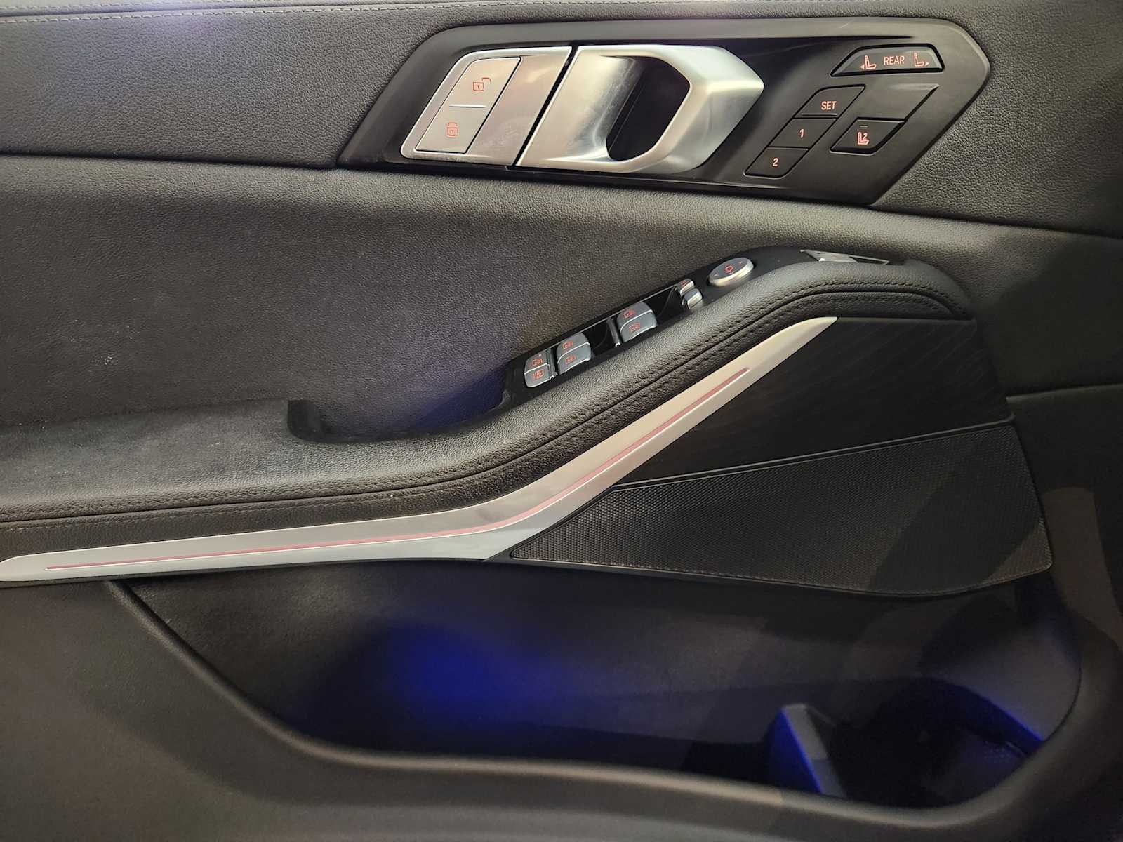 Used 2022 Phytonic Blue Metallic BMW xDrive40i image 24