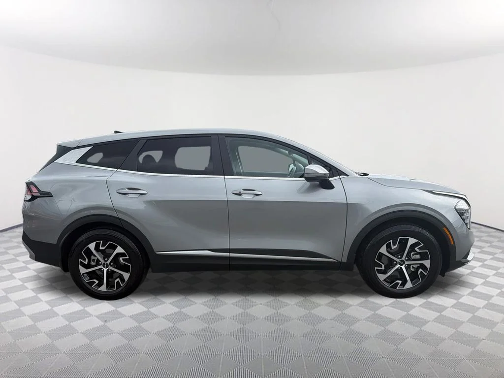 Used 2024 Gray Kia EX image 4