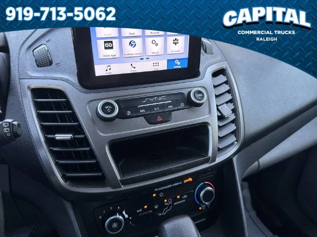 Used 2020 White Ford XL image 28