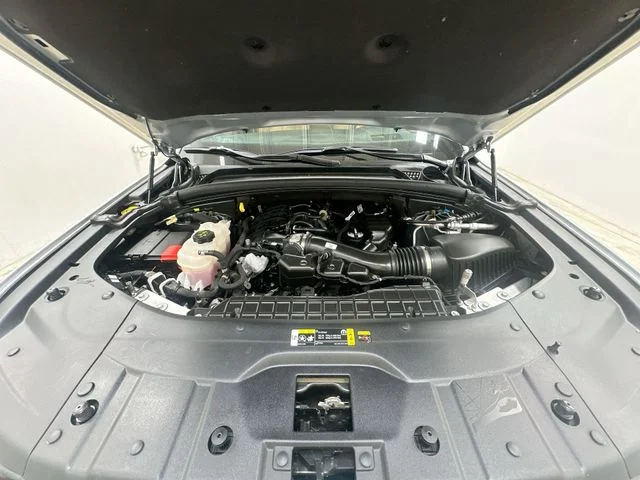 Used 2024 Silver Jeep Summit image 19