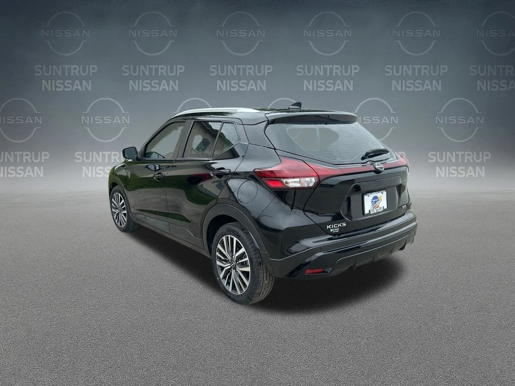 Used 2023 Black Nissan SV image 32