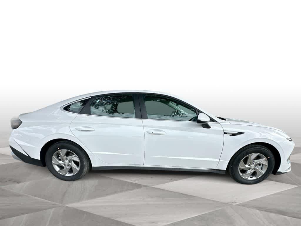 2026 Hyundai Sonata SE - Photo 9