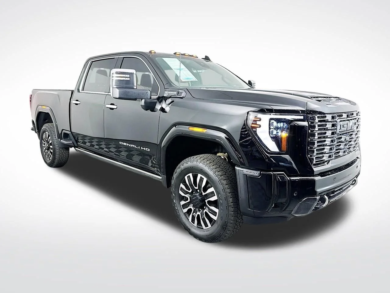 2025 GMC Sierra Denali Ultimate 4WD Crew Cab Long Box SR's photo