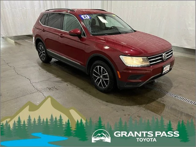 2021 Volkswagen Tiguan 2.0T SE 4Motion's photo