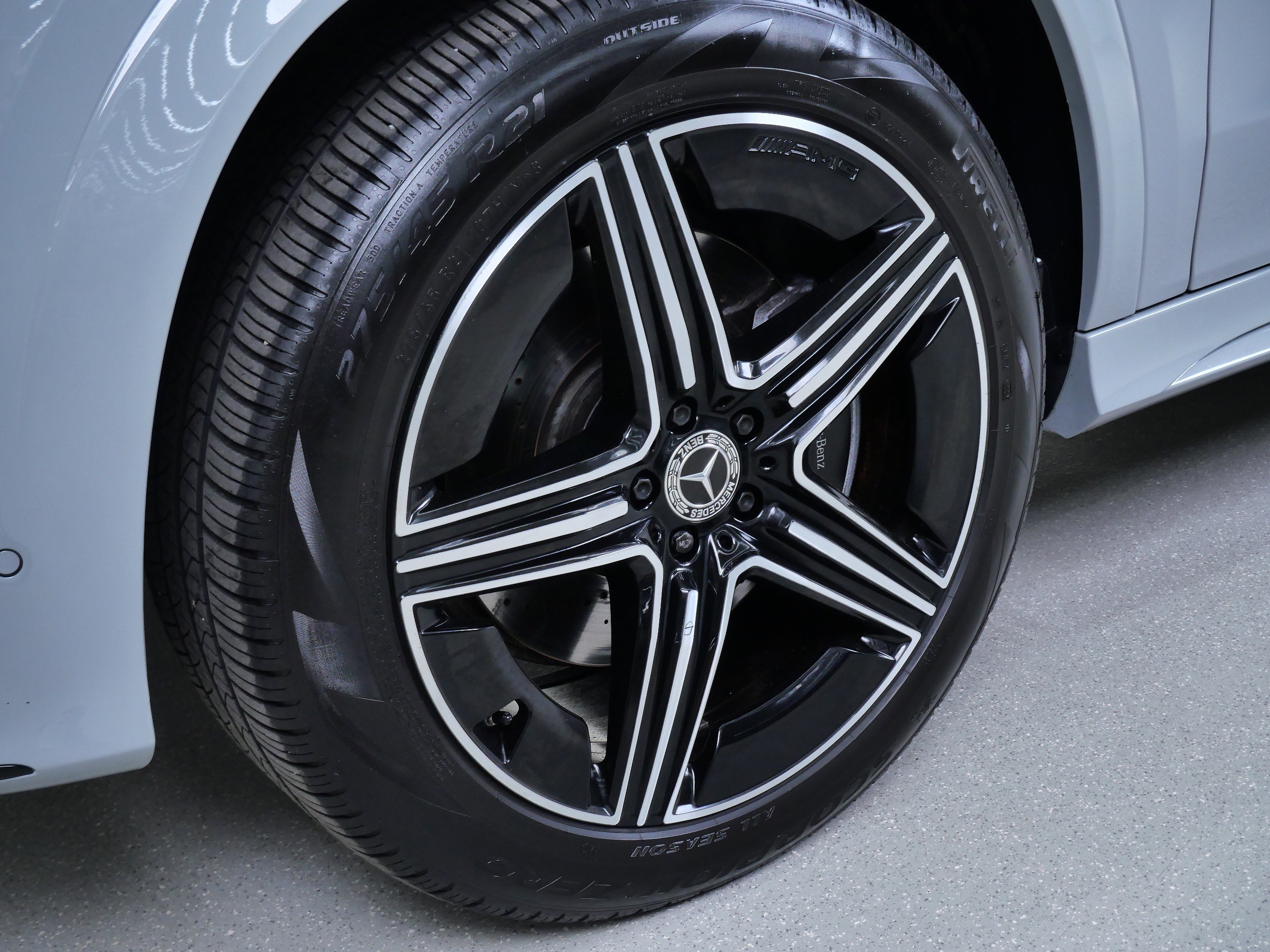 Certified Used 2025 MANUFAKTUR Alpine Grey Mercedes-Benz GLE 350 image 13