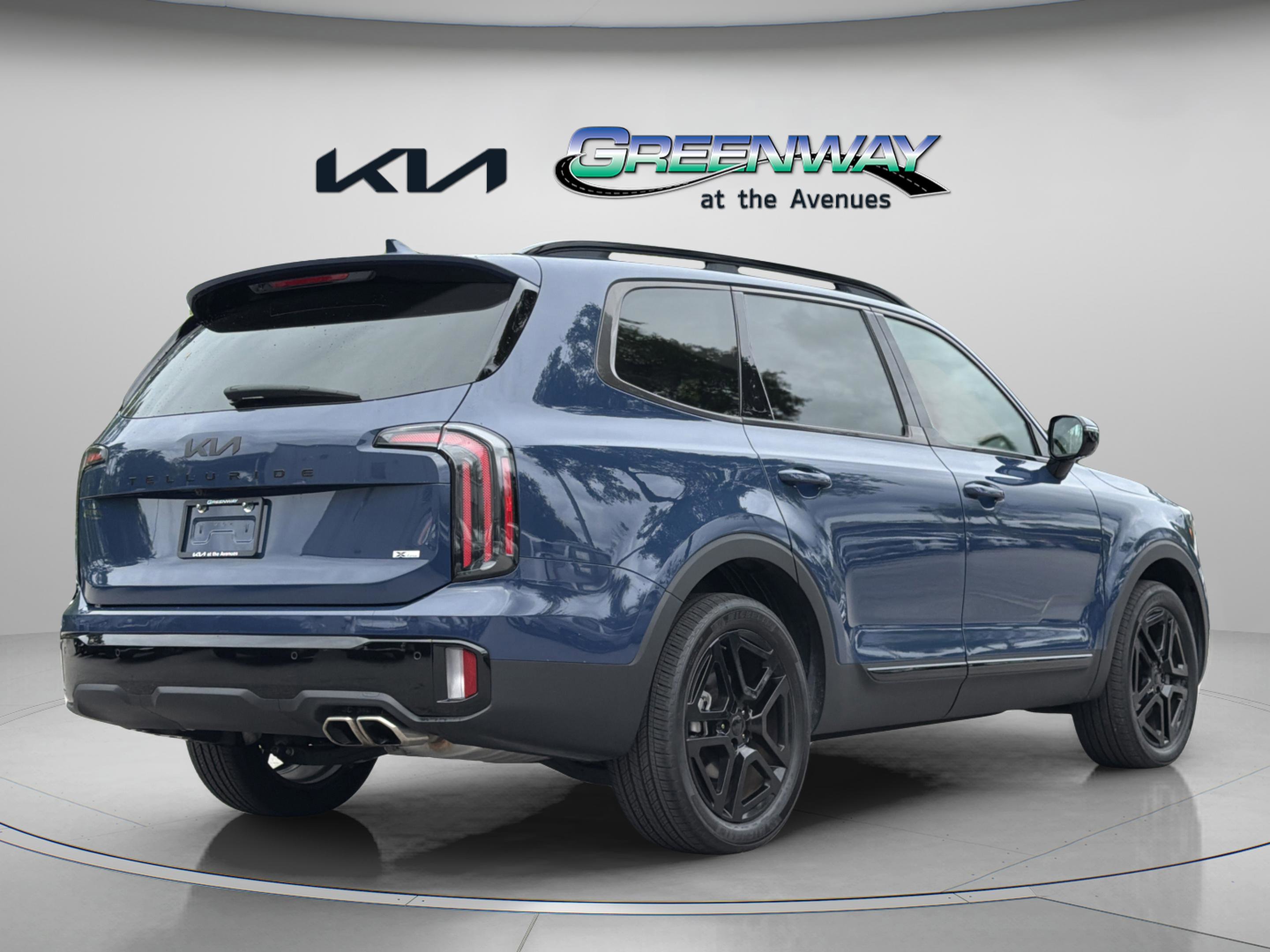 Used 2025 Midnight Lake Blue Kia SX-Prestige X-Line image 6