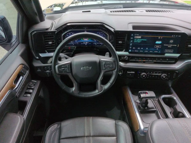 Used 2024 Black Chevrolet High Country image 16