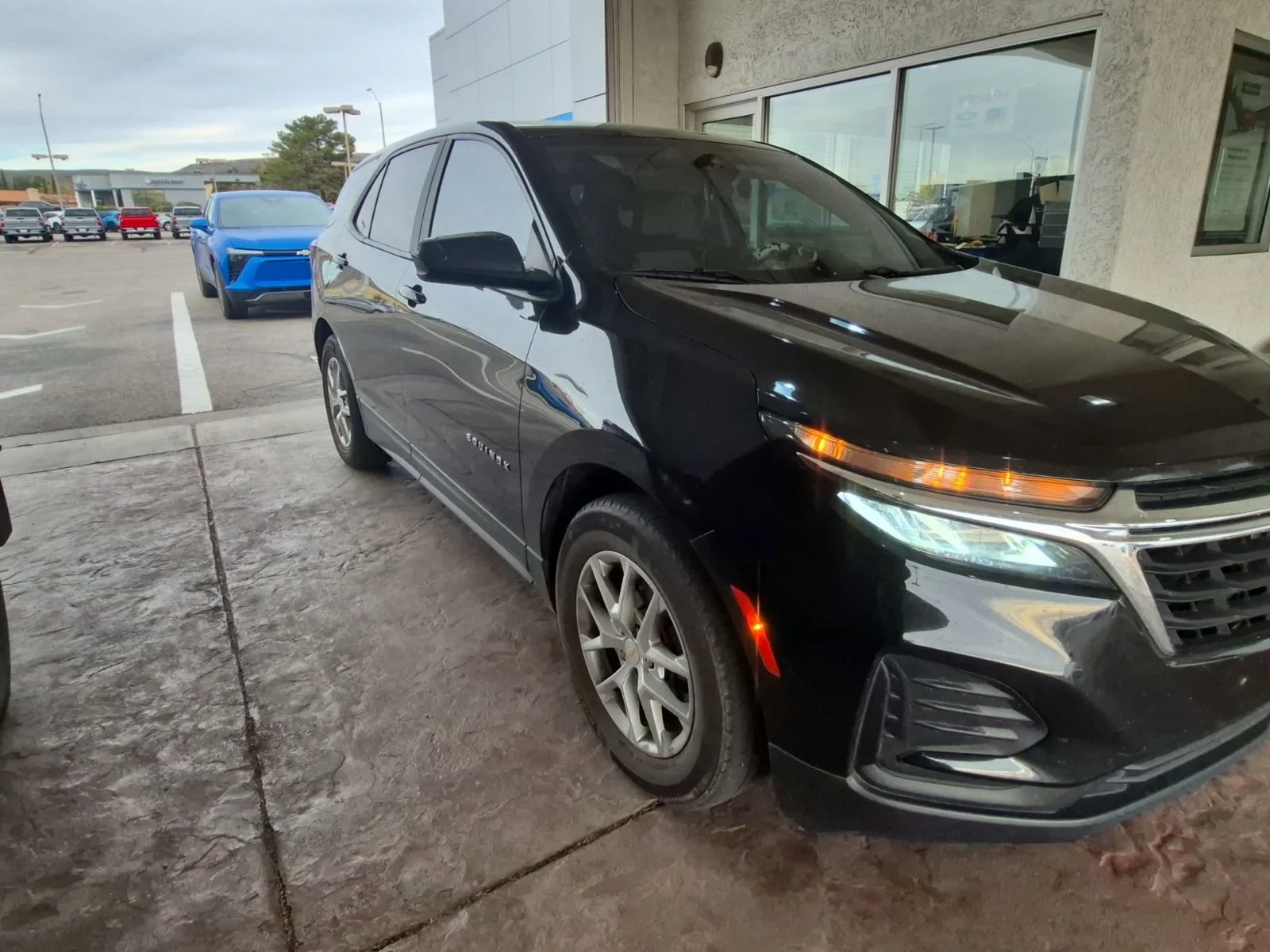 2023 Chevrolet Equinox LS - Photo 6