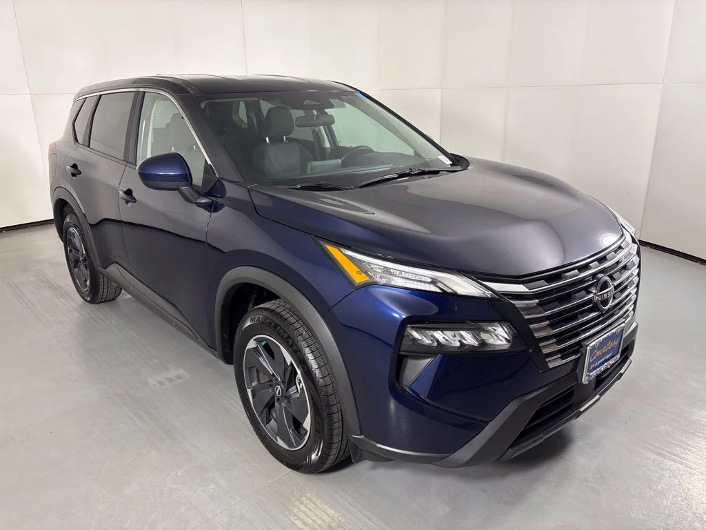 Used 2025 Blue Nissan SV image 2