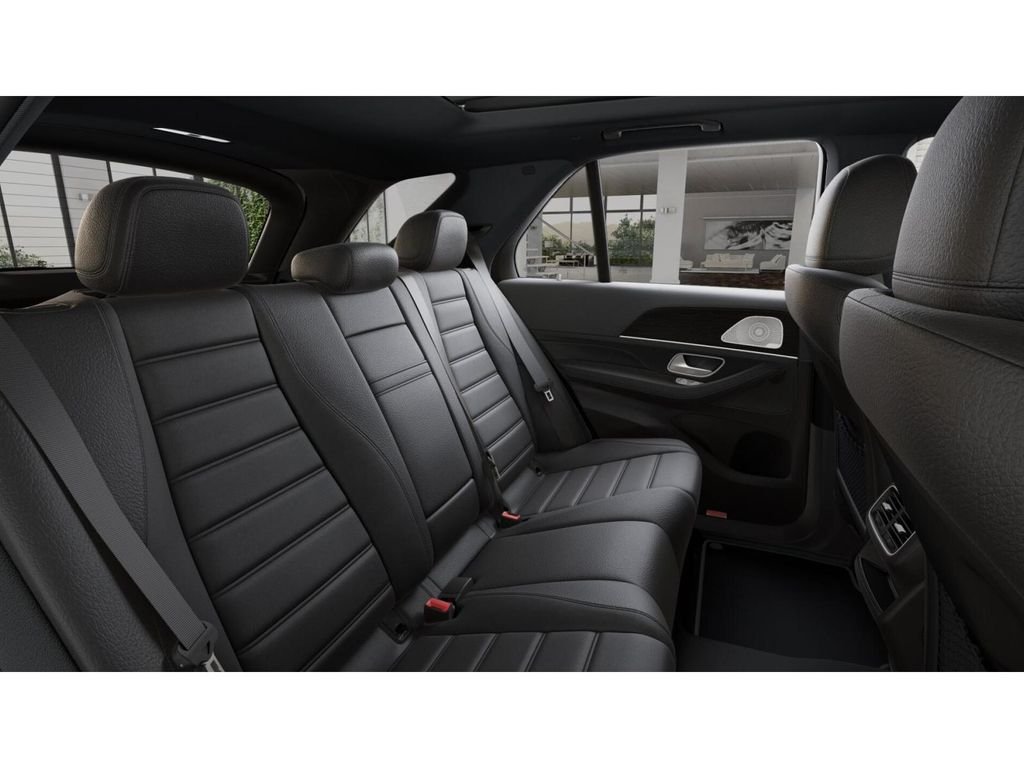 New 2026 Selenite Grey Metallic Mercedes-Benz GLE 580 image 5