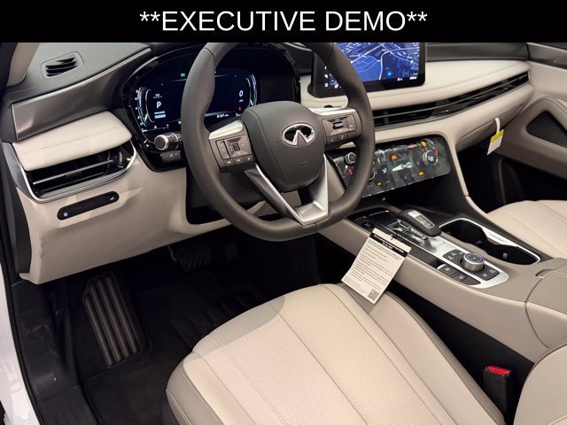 Used 2026 White INFINITI PURE image 13