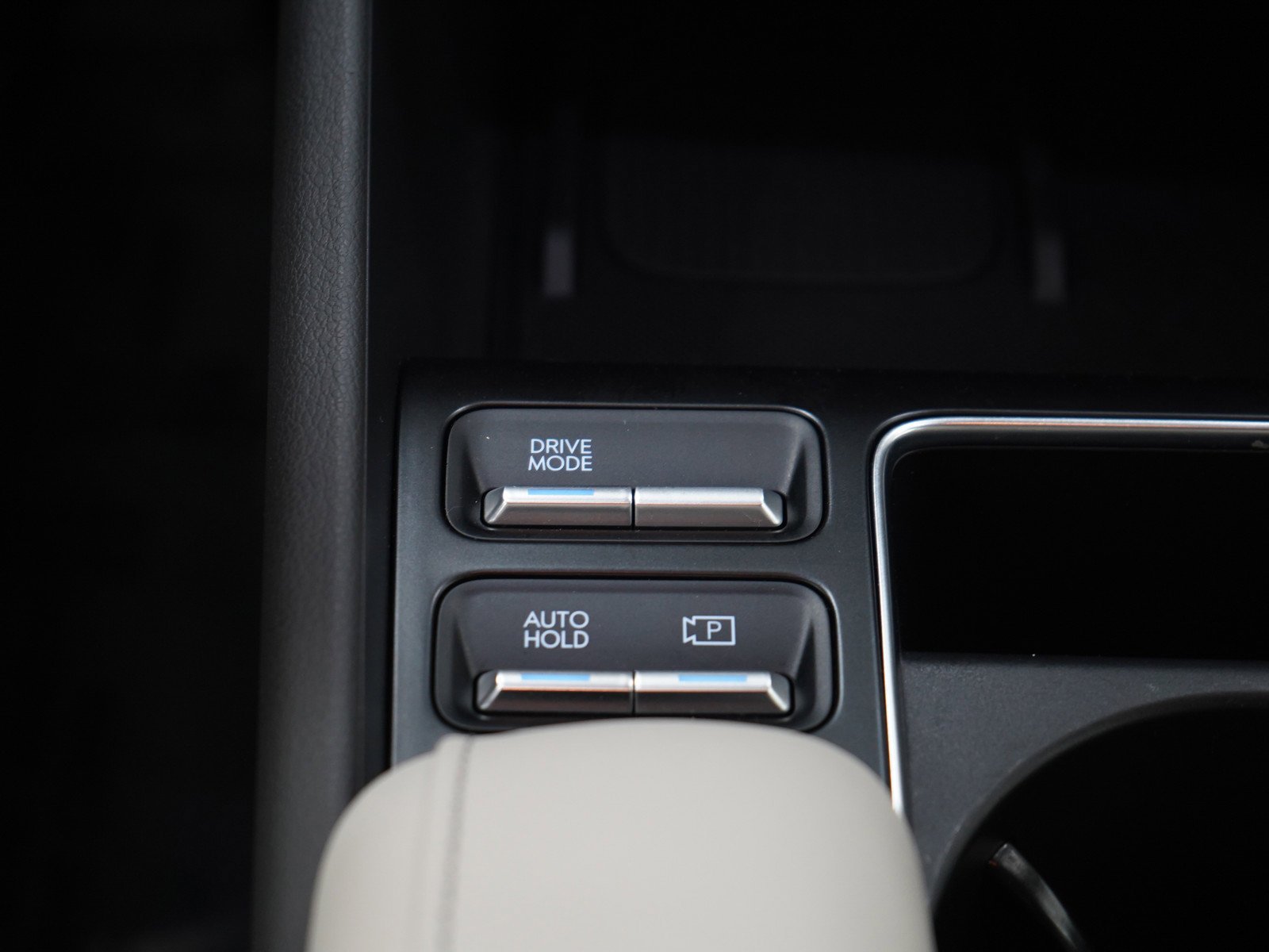2025 Hyundai Sonata Hybrid SEL - Photo 18