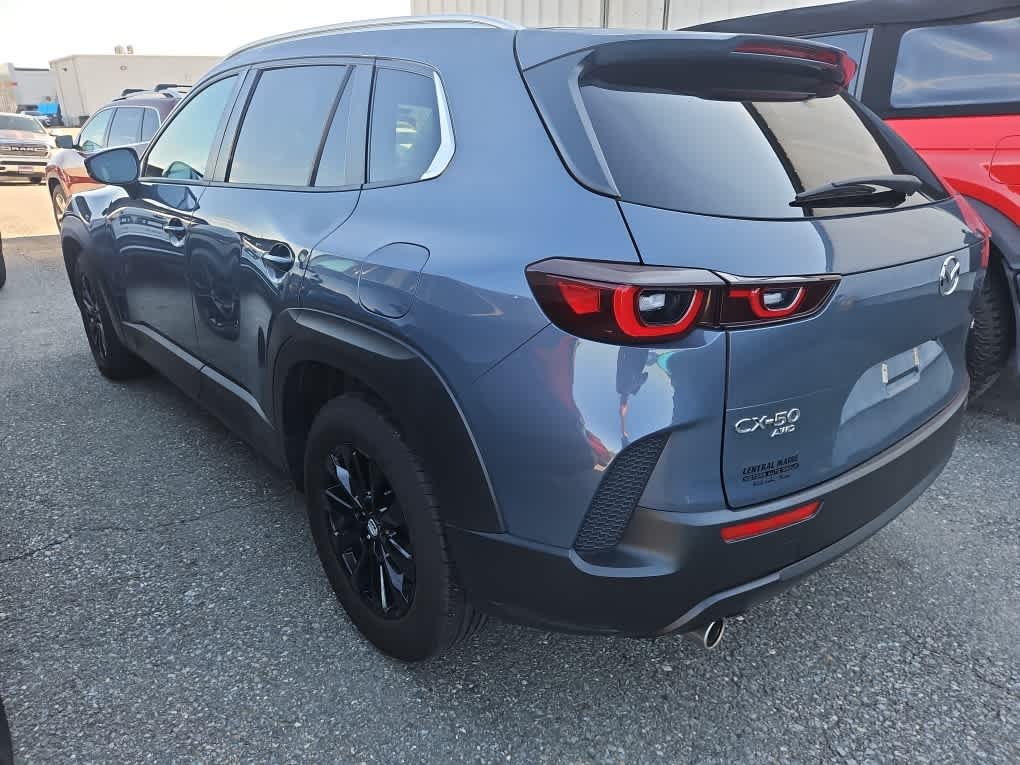 Used 2025  Mazda 2.5 S Preferred Package image 2