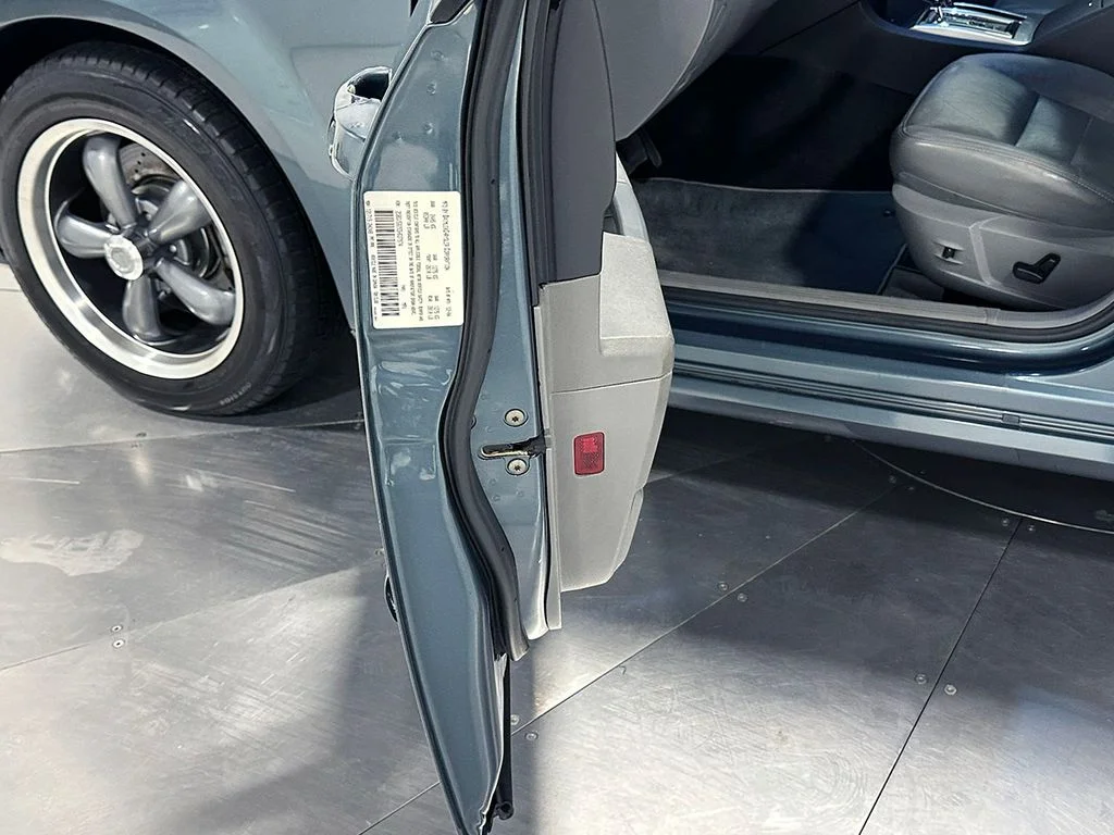 Used 2005 Green Dodge R/T image 45