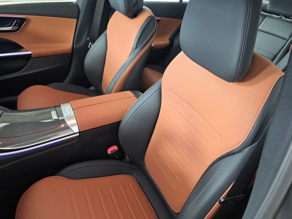 New 2026 MANUFAKTUR exclusive graphite grey magno Mercedes-Benz C 300 image 8
