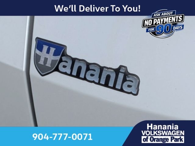 Used 2025 White Volkswagen Pro image 12