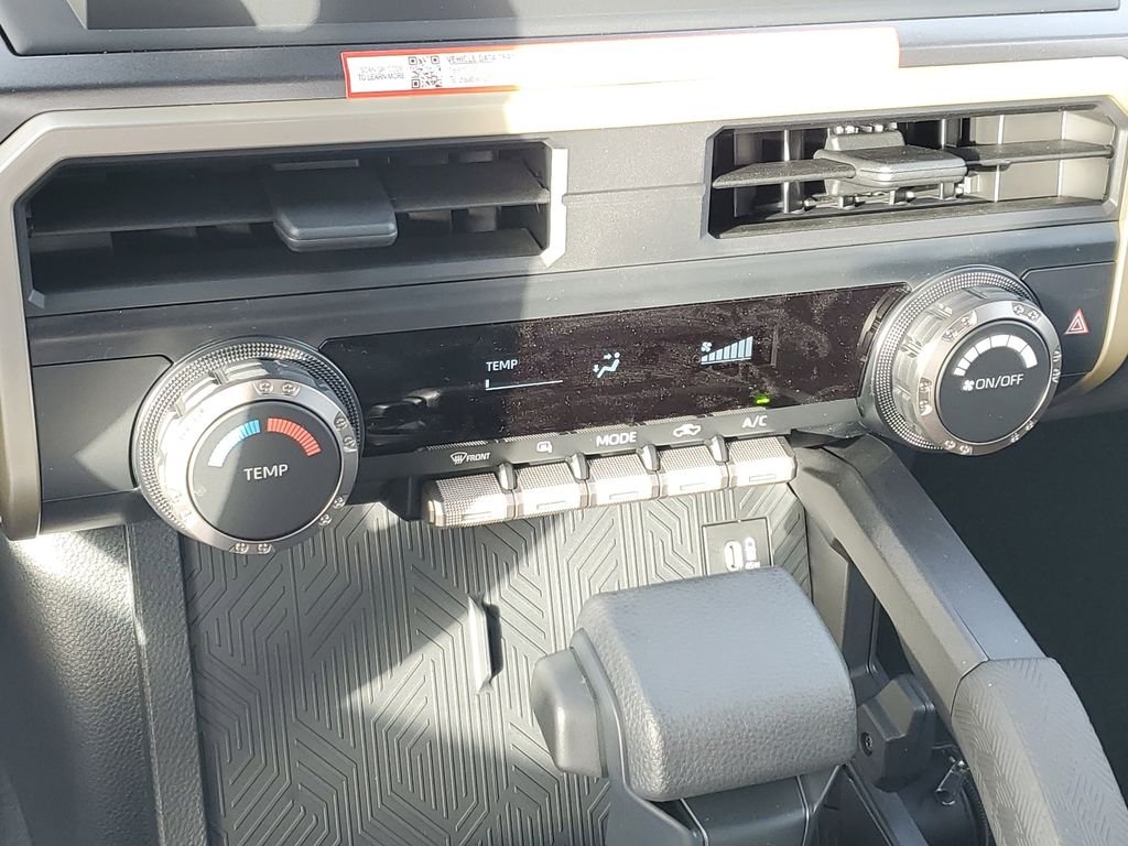 2025 Toyota Tacoma SR5 - Photo 26