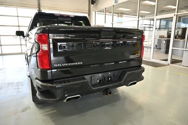 Used 2021 Black Chevrolet High Country image 6