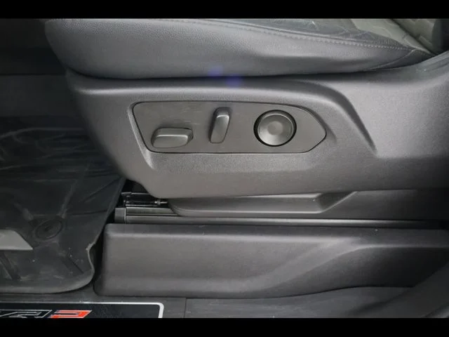 Used 2022 White Chevrolet ZR2 image 14