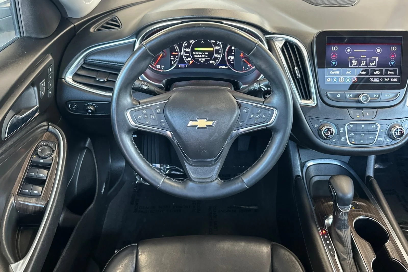 Used 2024 Summit White Chevrolet LT image 13