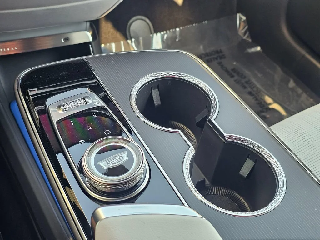 2026 Cadillac LYRIQ Luxury - Photo 32