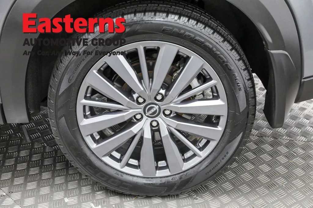 Used 2023 Gray Nissan SL image 32