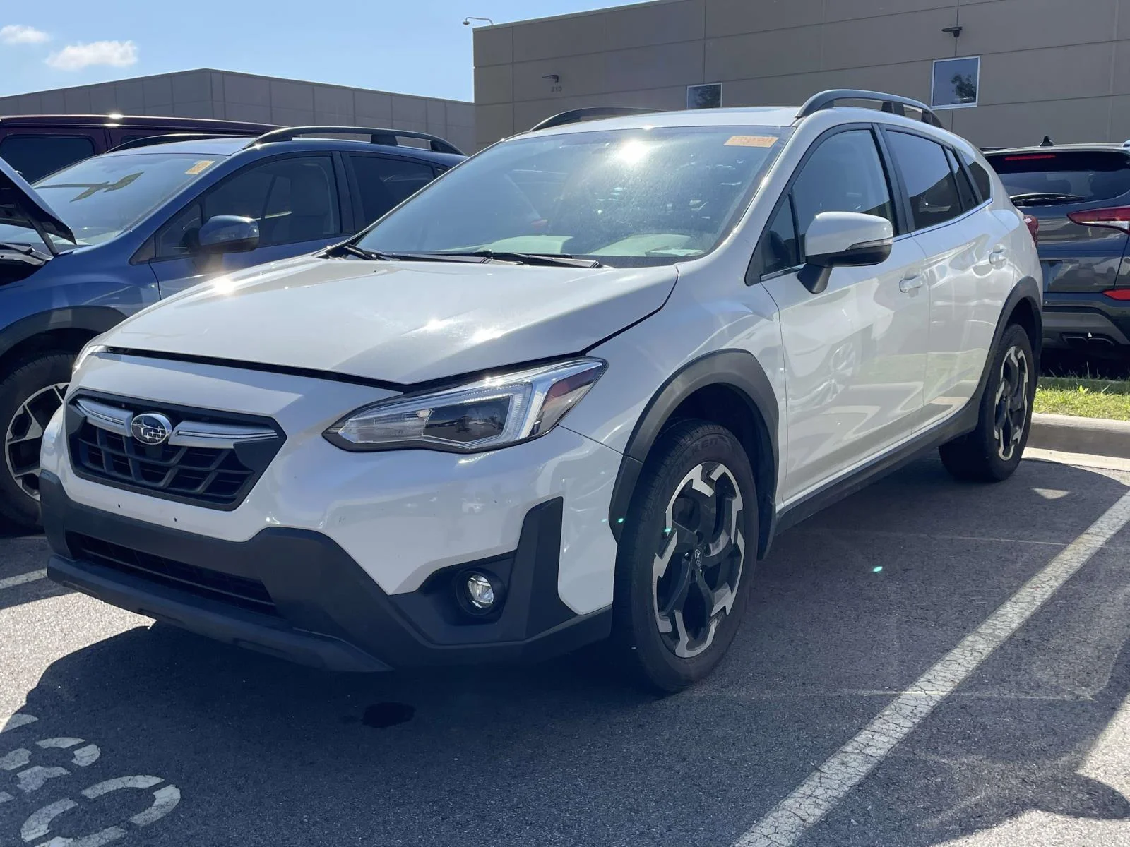 Used 2021 Crystal White Pearl Subaru Limited image 2