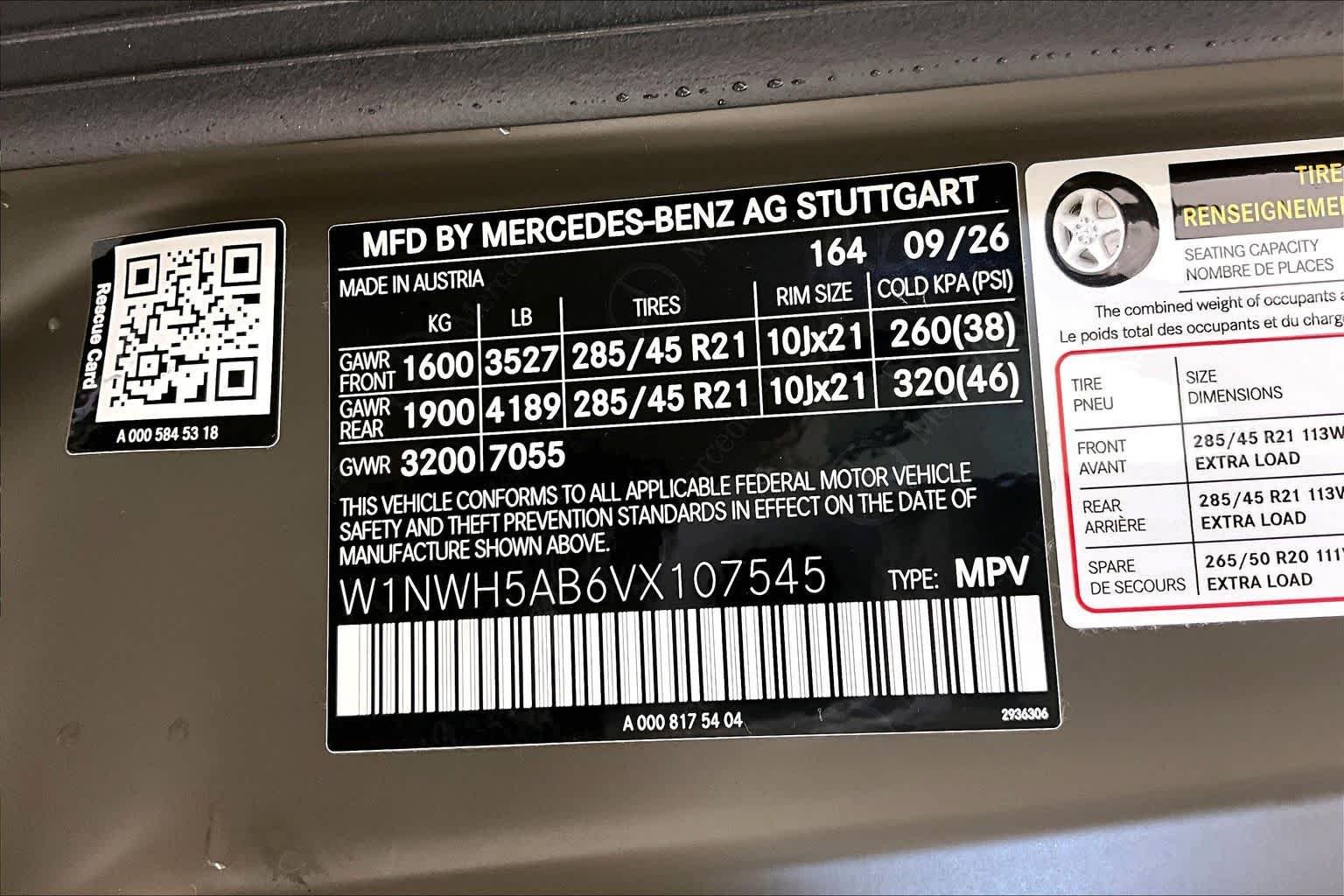 New 2027 MANUFAKTUR Dark Olive Green Magno Mercedes-Benz AMG® G 63 SUV image 25