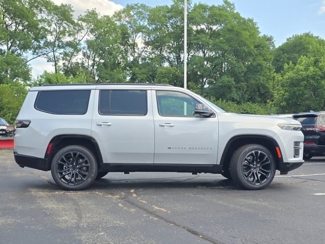New 2026 Silver Zynith Jeep Summit Reserve image 39