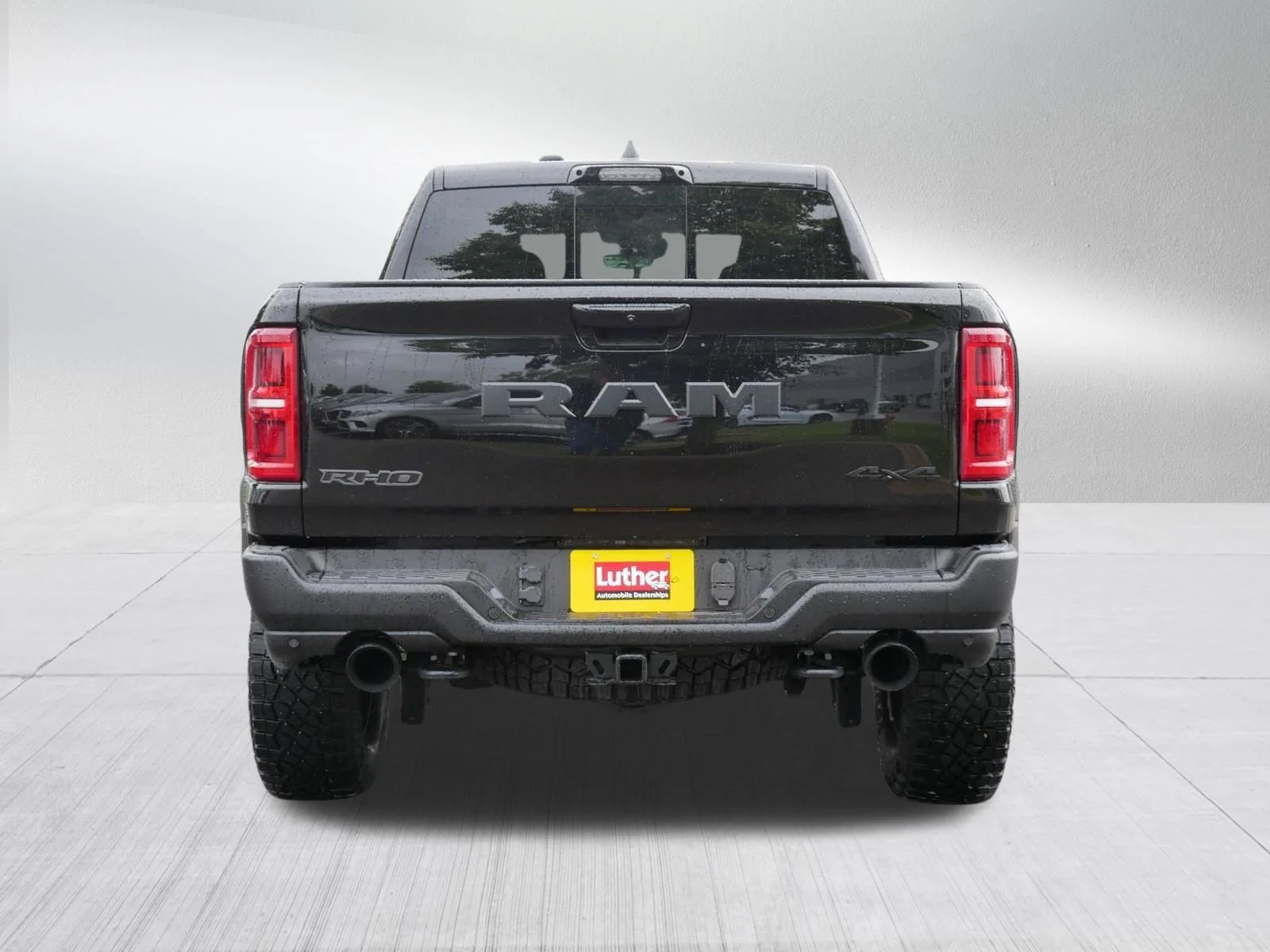 New 2026 Diamond Black Crystal Pearl-Coat Exterior Paint RAM RHO image 6
