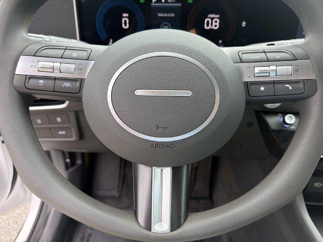 New 2026 White Hyundai SE image 21