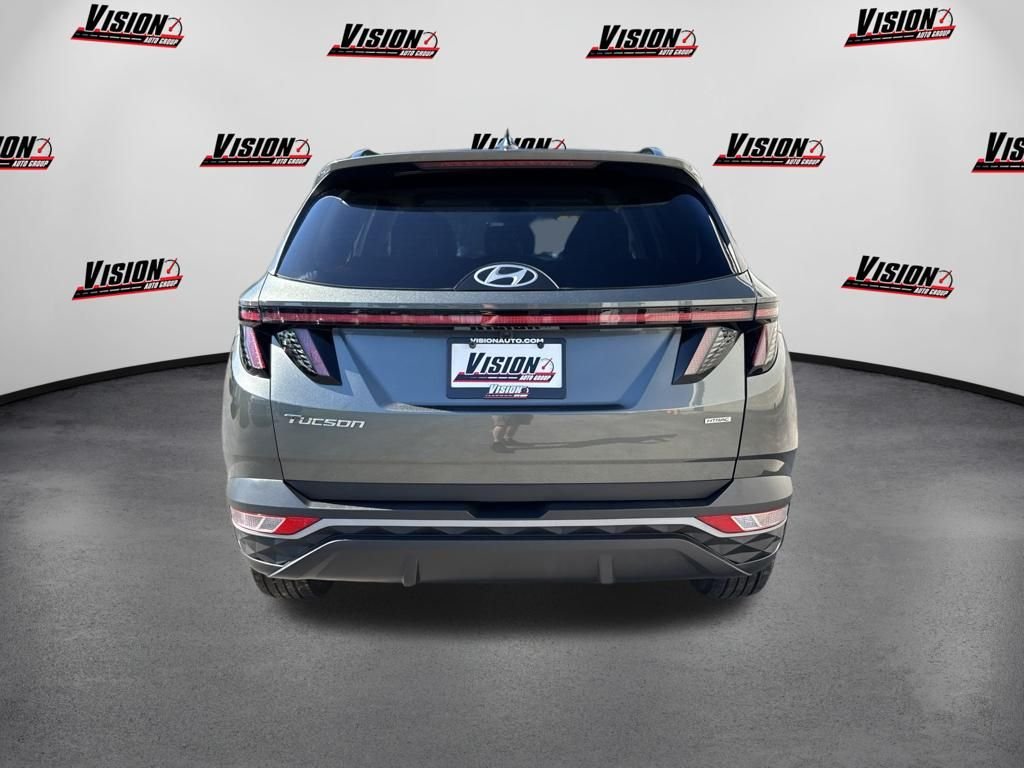 Used 2022 Gray Hyundai SEL image 4