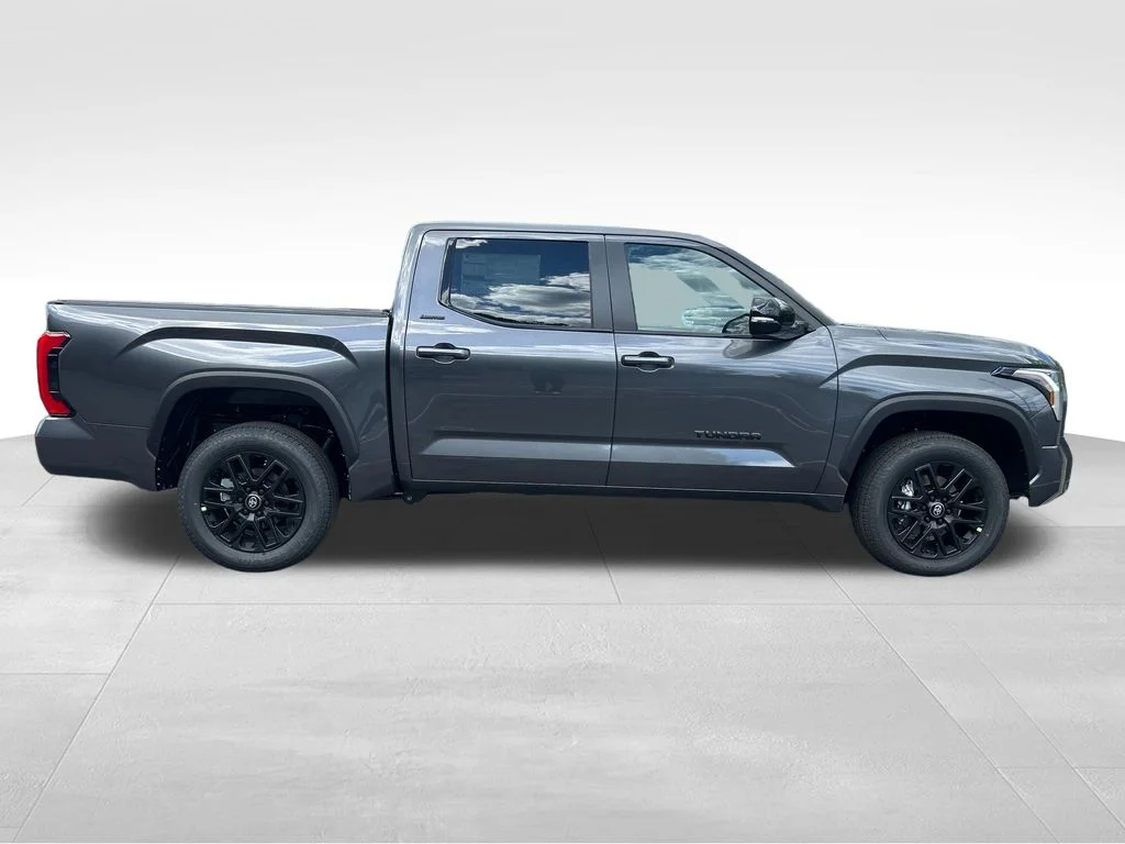 2026 Toyota Tundra Limited - Photo 6