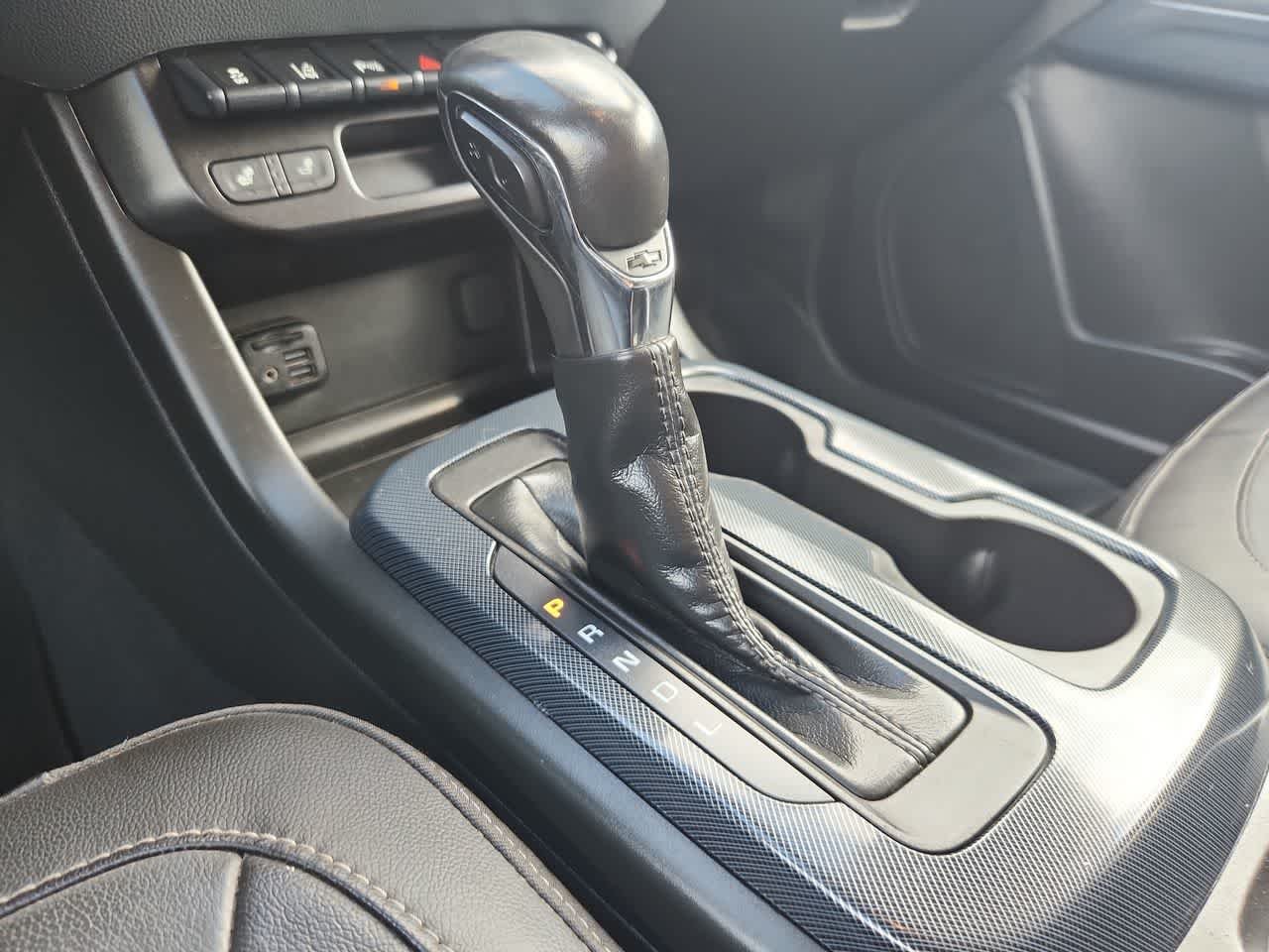 Used 2022 Black Chevrolet 4WD Z71 image 19