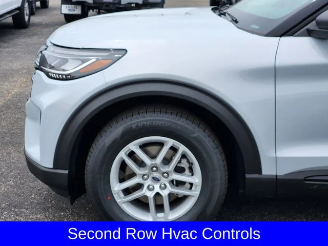New 2026 Space White Metallic Ford Active image 9
