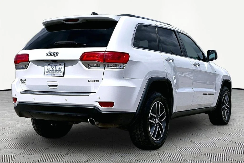 Used 2018 Jeep Grand Cherokee Limited with VIN 1C4RJFBG0JC204279 for sale in Kansas City